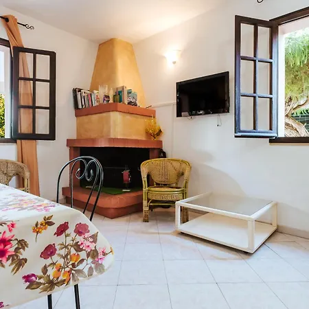 Holiday home Carola *